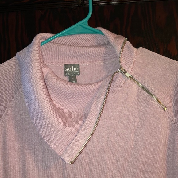 Sweater - Picture 2 of 4